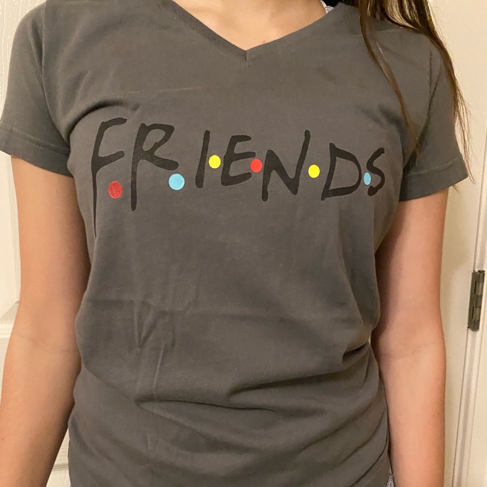 Gray FRIENDS shirt sleeve shirt